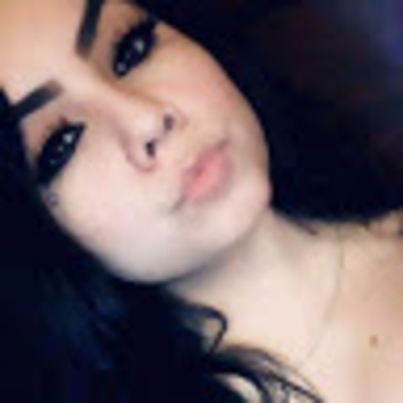 Meet your Posher, Bianca - Picture 1 of 1